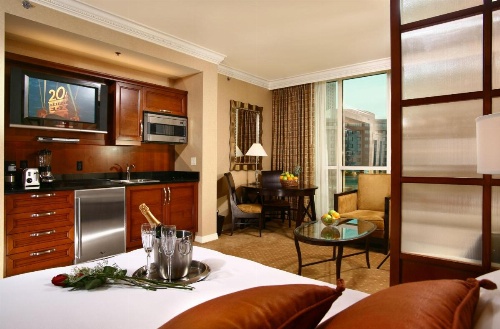 Luxury Suites International at The Signature image 15