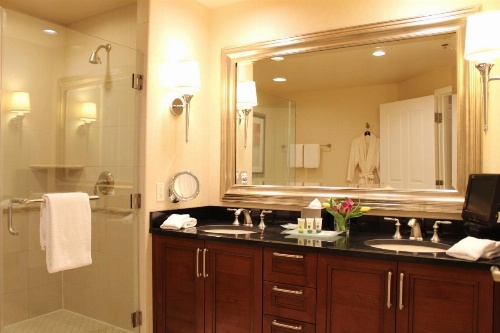 Luxury Suites International at The Signature image 23