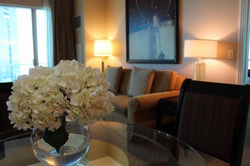 Luxury Suites International at The Signature image 26