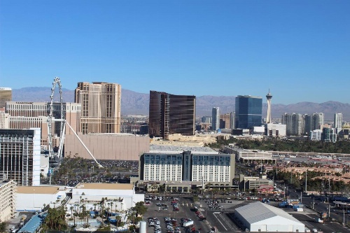 Luxury Suites International at The Signature image 28