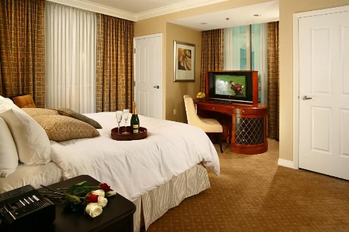 Luxury Suites International at The Signature image 42